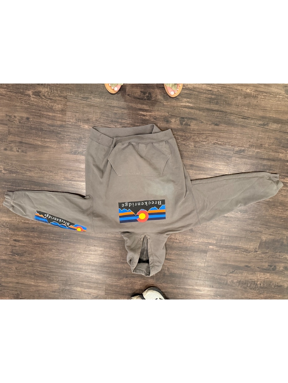 Breckenridge Colorado Mountain Graphic Hoodie Gray Pullover Sweatshirt